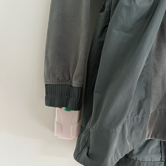 Athleta Dark Olive Ribbed Crewneck Sweatshirt - Picture 3 of 7